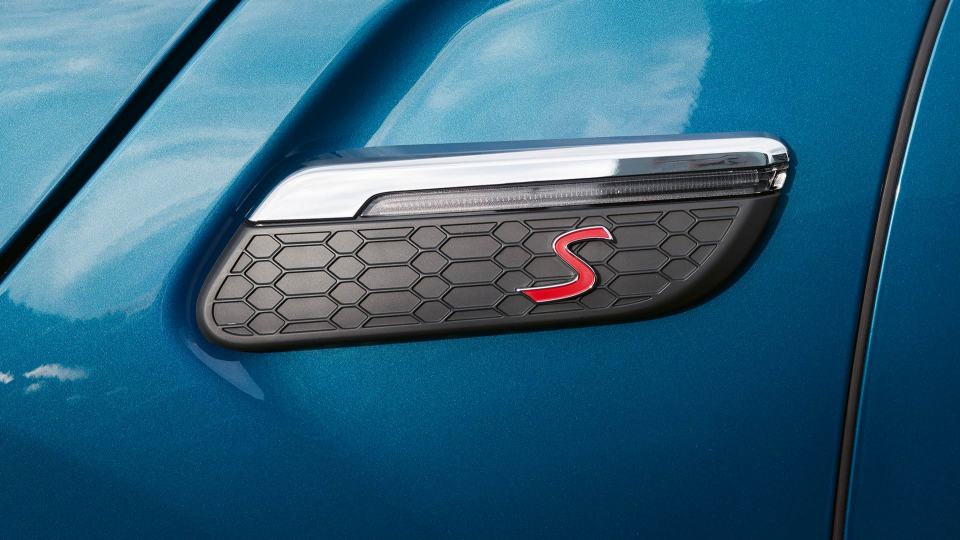 MINI Cooper 5-Door Side Scuttle design