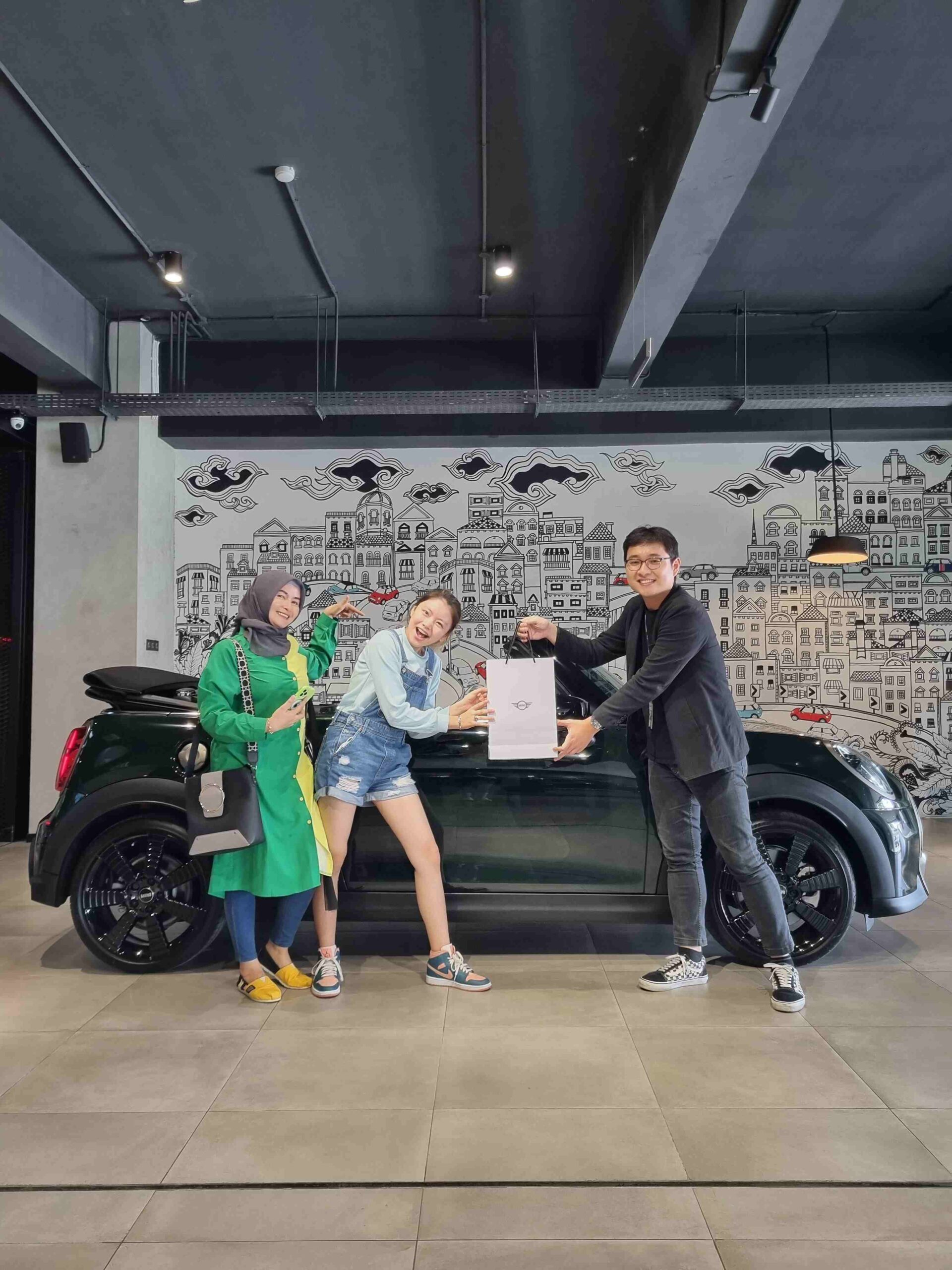 Testimoni dari Ms. Nasya Kaila Nazifah telah membeli Mini Cabrio Cooper S Resolute Edition