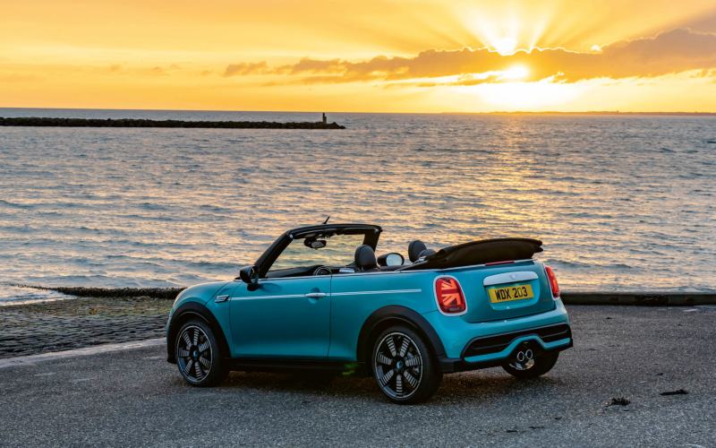 MINI Cabrio Seaside Edition