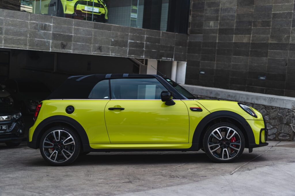 MINI Cooper Cabrio