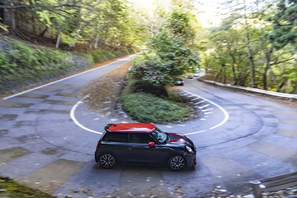 MINI JCW Legend Grey