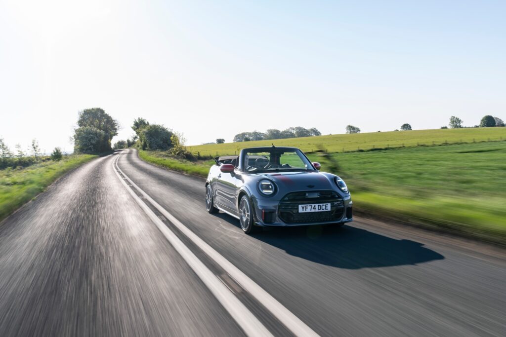 MINI Cabrio JCW